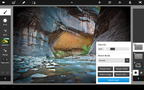Adobe Photoshop Touch – Ein Blick auf die Ebenenoptionen, dargestellt am rechten Bildschirmrand.