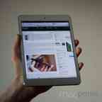 Das neue iPad mini – Mit einer Breite von gut 18 Zentimetern liegt das Gerät gut in der Hand.