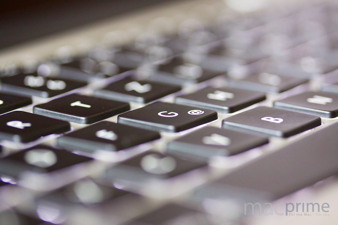 Die hintergrundbeleuchtete Tastatur des neuen 13-Zoll MacBook Pro mit Retina Display
