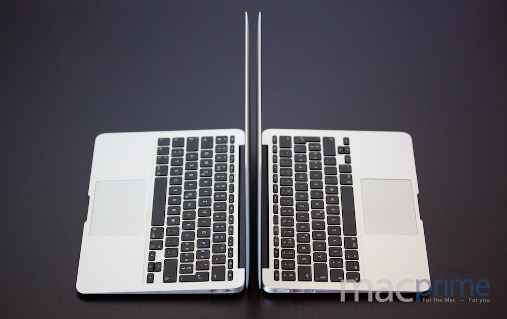 Von aussen identisch: MacBook Air Mid 2013 (links) und MacBook Air Mid 2014 (rechts)