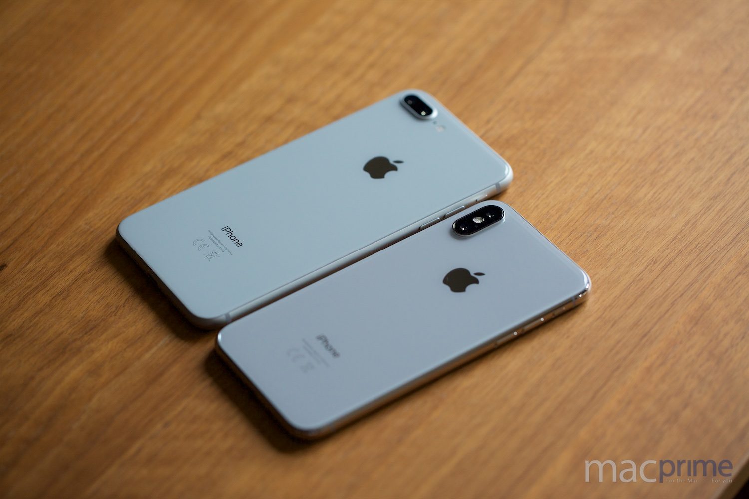 Das neue iPhone X ist merklich kompakter als die bisherigen Plus-Modelle.